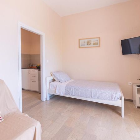 Eden Sea View Studios Месонги Экстерьер фото